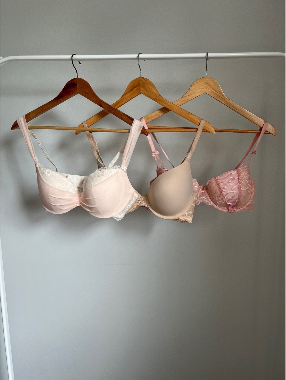 3 Bra Bundle 38C Adore Me Pink Lace Nude T-Shirt Bras Women’s Lingerie Lot